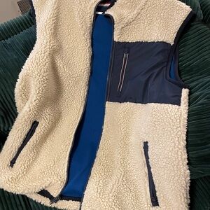 Tommy Hilfiger Cream and Blue Fleece Vest Large